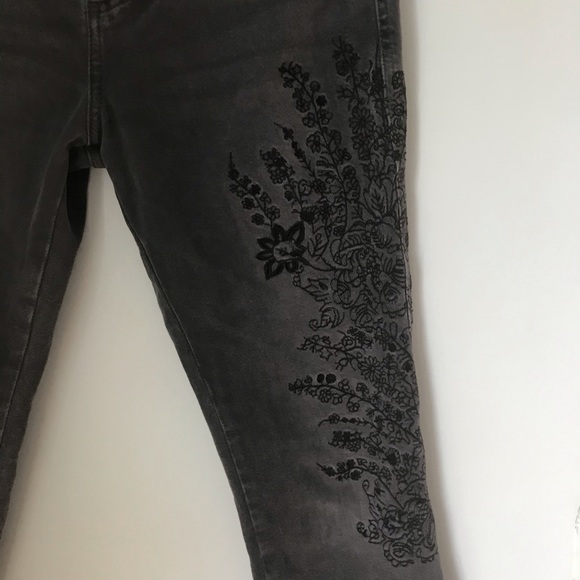 Free People Grey Embroidered Straight Leg Jeans 25 - Picture 6 of 9